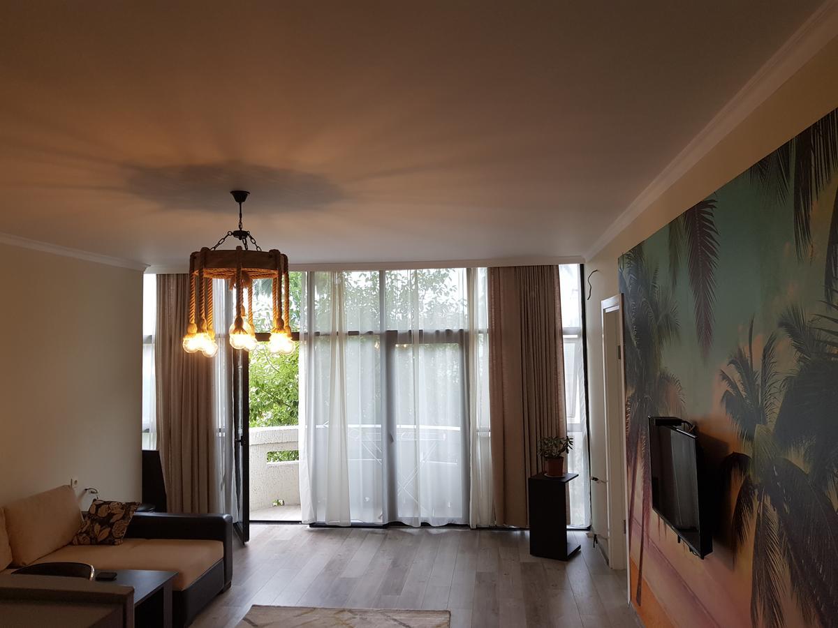 Apartments Cira 01 Batumi Ngoại thất bức ảnh