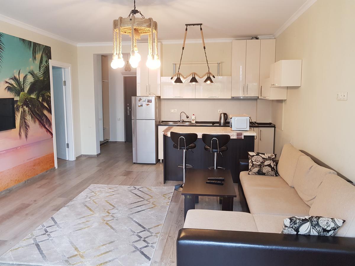 Apartments Cira 01 Batumi Ngoại thất bức ảnh